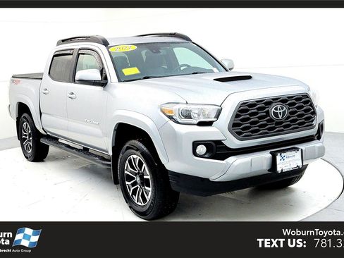 Used 2022 Toyota Tacoma TRD Sport image 1