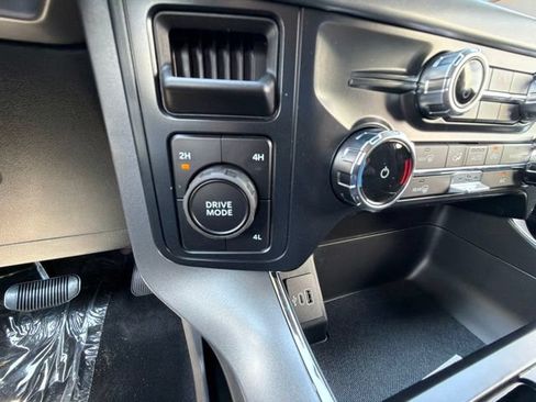 New 2026 Ford F150 XLT w/ XLT Black Appearance Package AWD/4WD image 41