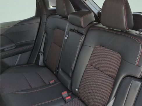 Certified 2025 Nissan Kicks SR AWD/4WD image 21