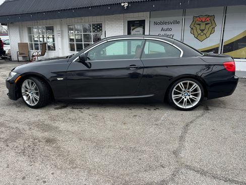 Used 2011 BMW 335i Convertible image 3