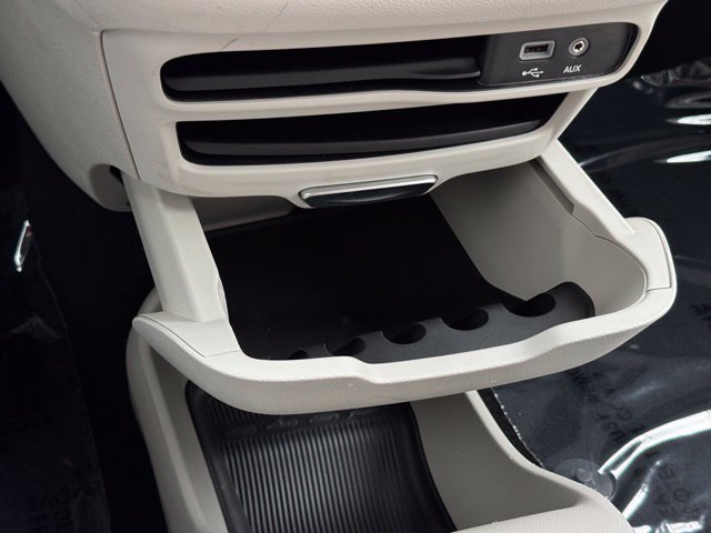 Used 2019 Chrysler Pacifica Touring Plus FWD image 19