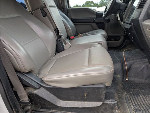 Used 2018 Ford F250 XL w/ Power Equipment Group AWD/4WD image 38