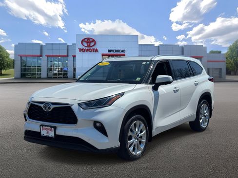 Used 2023 Toyota Highlander Limited image 1