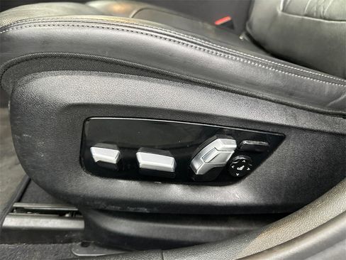 Used 2018 BMW 530i xDrive image 8