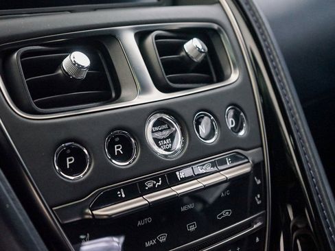 Used 2017 Aston Martin DB11 V12 image 24