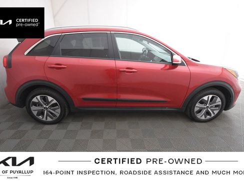 Used 2020 Kia Niro EX Premium w/ Cold Weather Package image 5