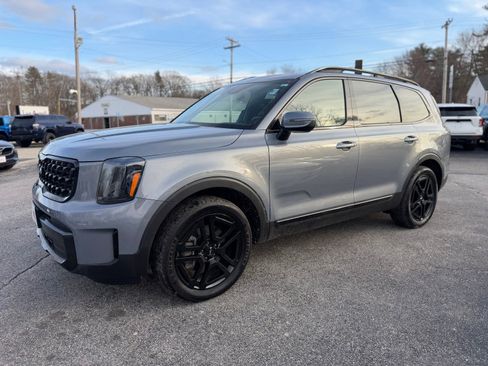 Used 2024 Kia Telluride EX X-Line image 3