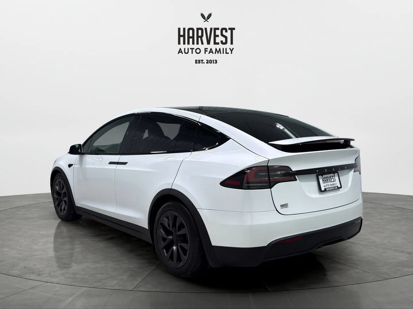 Used 2024 Tesla Model X AWD/4WD image 4