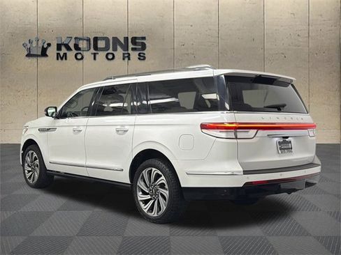 Used 2022 Lincoln Navigator L Reserve image 6