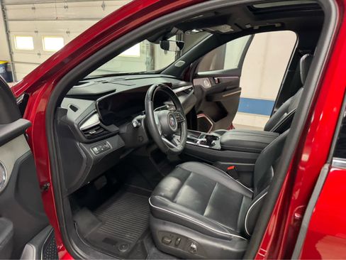 Certified 2025 Buick Enclave Avenir image 15