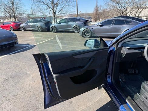 Used 2026 Tesla Model Y Long Range image 9