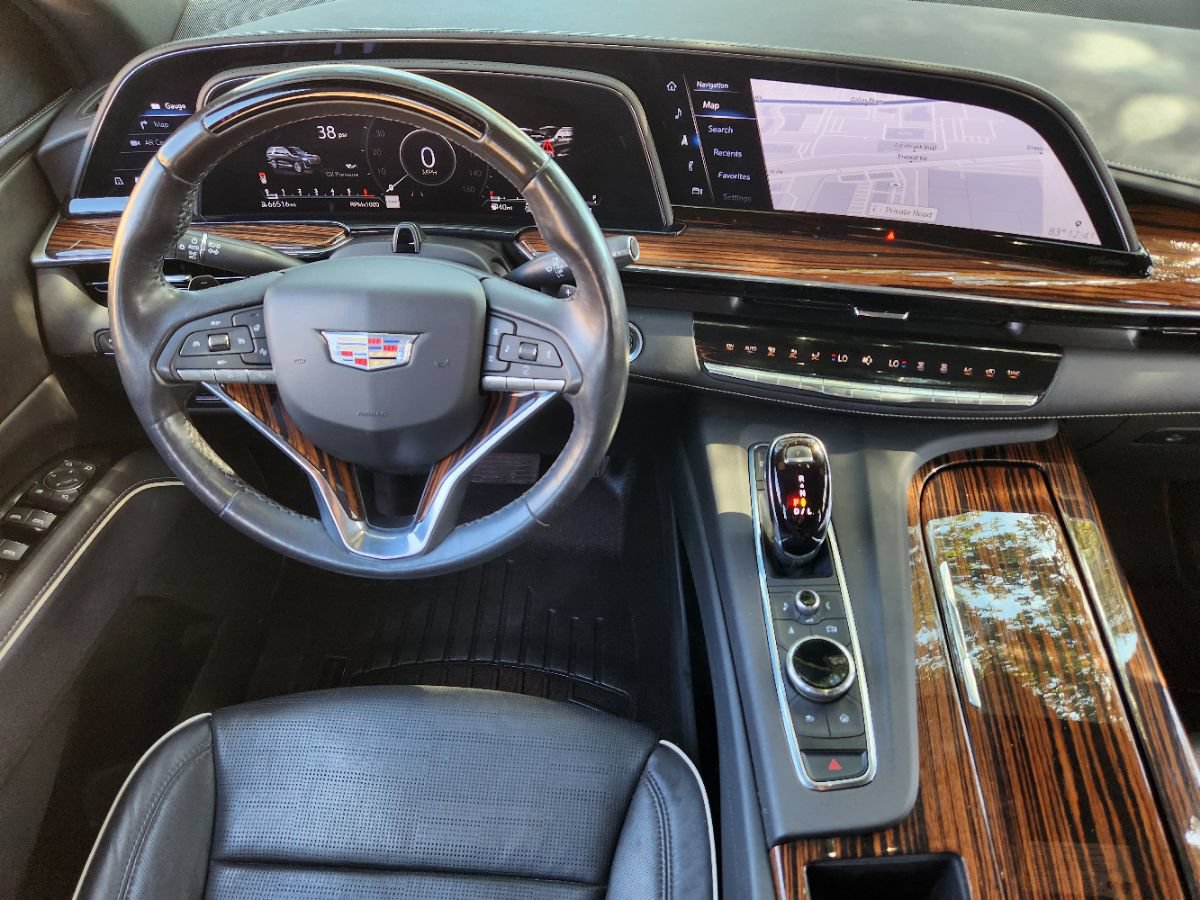 Used 2022 Cadillac Escalade ESV Premium Luxury w/ Performance Package AWD/4WD image 41