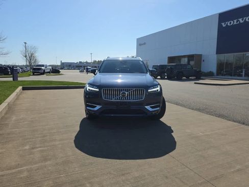 Used 2023 Volvo XC90 B6 Plus AWD/4WD image 3