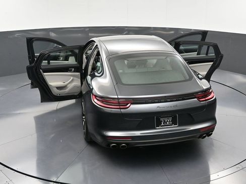 Certified 2018 Porsche Panamera 4S image 35