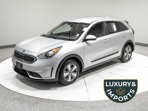 Used 2018 Kia Niro FE FWD image 1