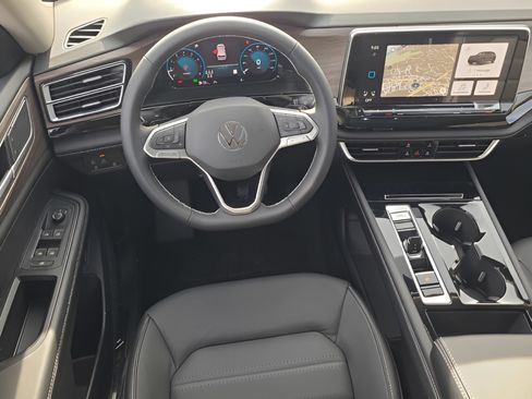 New 2026 Volkswagen Atlas SEL AWD/4WD image 10