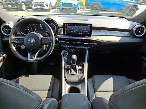 Used 2024 Alfa Romeo Tonale Ti AWD/4WD image 10