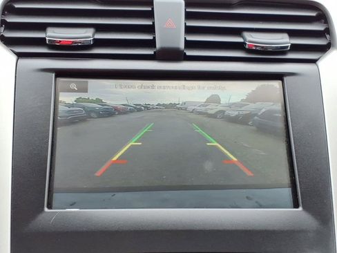 Used 2014 Ford Fusion SE w/ Equipment Group 202A FWD image 17