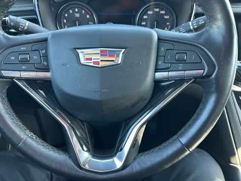 Used 2023 Cadillac XT6 Premium Luxury w/ Technology Package AWD/4WD image 15