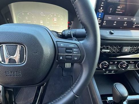 Used 2023 Honda Accord Sport image 27