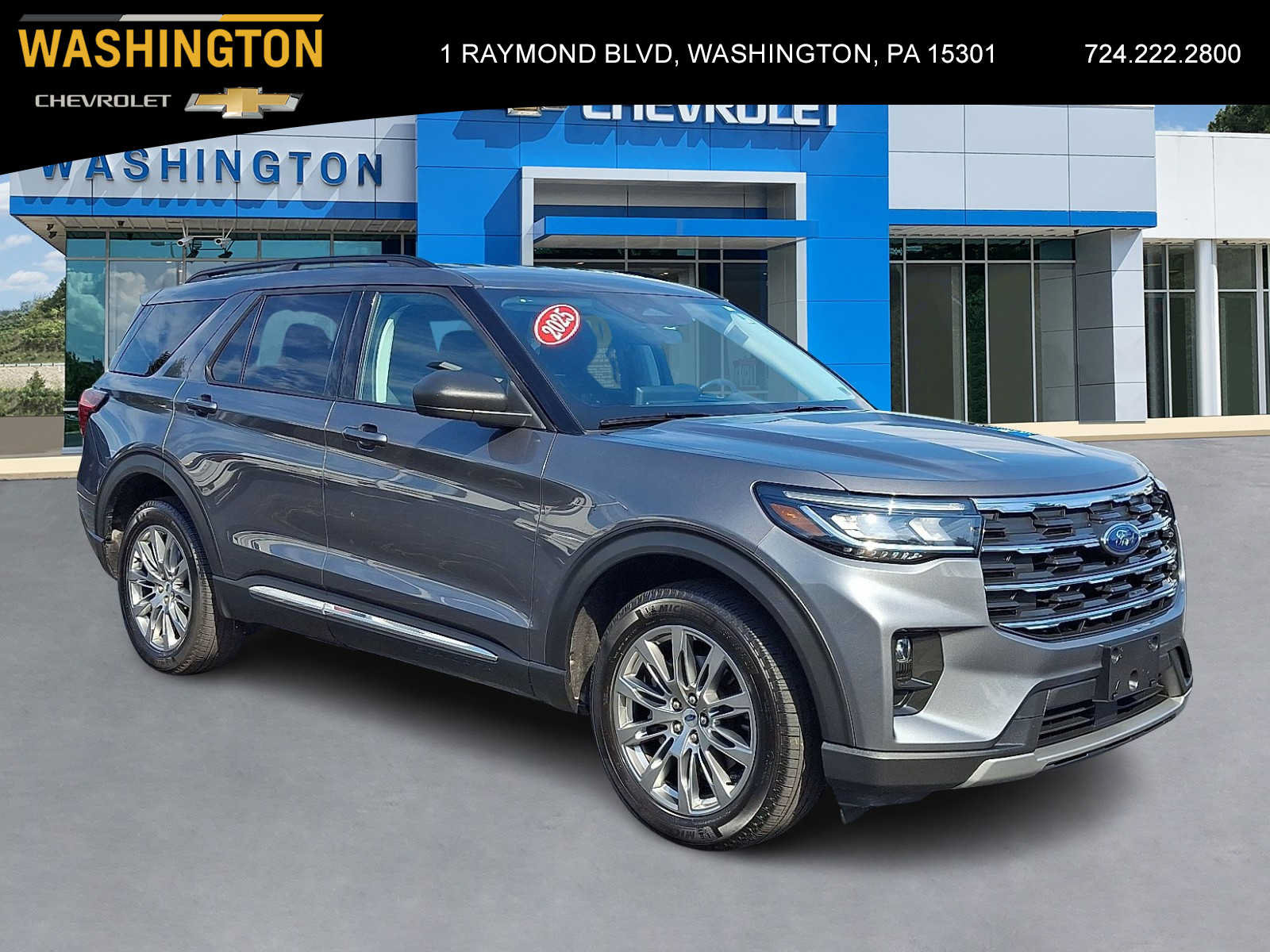 Used 2025 Ford Explorer Active w/ Active Comfort Package AWD/4WD image 1