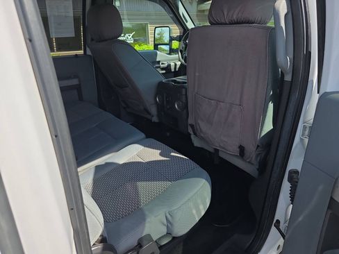 Used 2016 Ford F250 XLT w/ XLT Premium Package AWD/4WD image 13