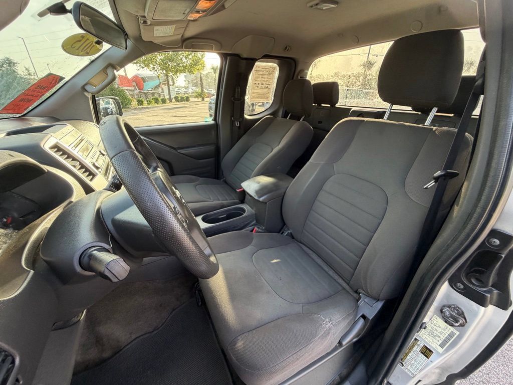 Used 2015 Nissan Frontier S RWD image 11