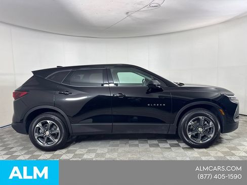 Used 2025 Chevrolet Blazer LT FWD image 6