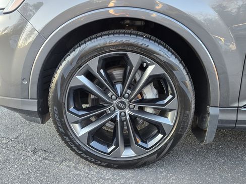 Used 2025 Audi Q7 3.0T Prestige w/ Prestige Package image 10