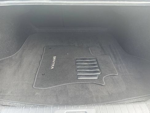 Used 2025 Nissan Sentra SV FWD image 25