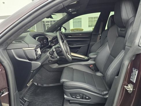 Used 2024 Porsche Macan Turbo Electric image 17