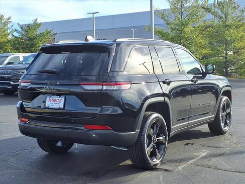 New 2025 Jeep Grand Cherokee Limited w/ Black Appearance Package AWD/4WD image 7