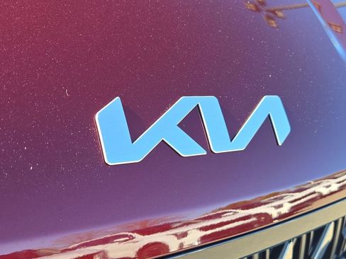 New 2026 Kia Carnival EX image 4