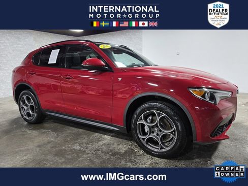 Used 2022 Alfa Romeo Stelvio Ti image 1