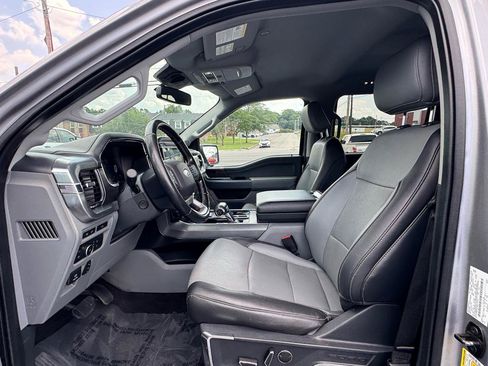 Used 2021 Ford F150 Lariat w/ Equipment Group 502A High AWD/4WD image 19