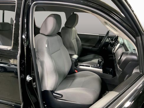 Certified 2023 Toyota Tacoma SR5 AWD/4WD image 9