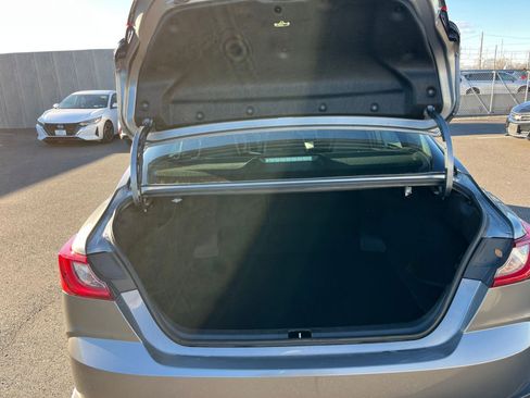 Used 2025 Toyota Camry LE image 31