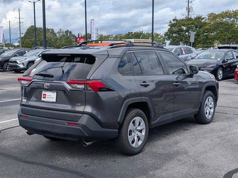 Certified 2019 Toyota RAV4 LE image 5