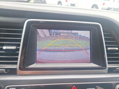 Used 2018 Hyundai Sonata SE FWD image 28
