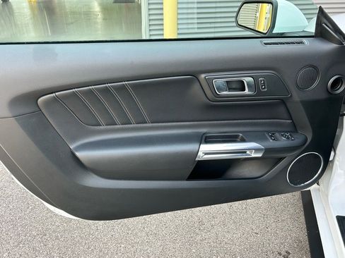 Used 2023 Ford Mustang Premium image 13