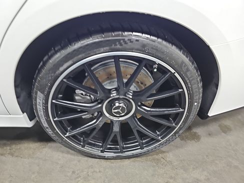 New 2026 Mercedes-Benz E 53 AMG e 4MATIC Sedan image 35