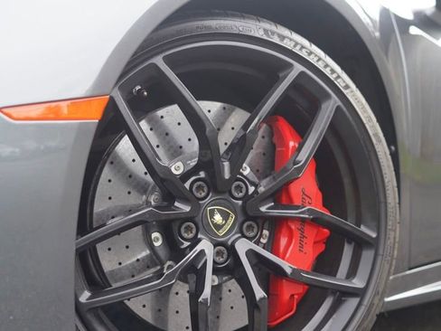 Used 2015 Lamborghini Huracan LP 610-4 image 15