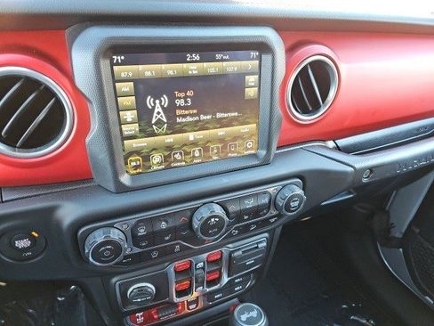 Used 2021 Jeep Wrangler Unlimited Rubicon image 23