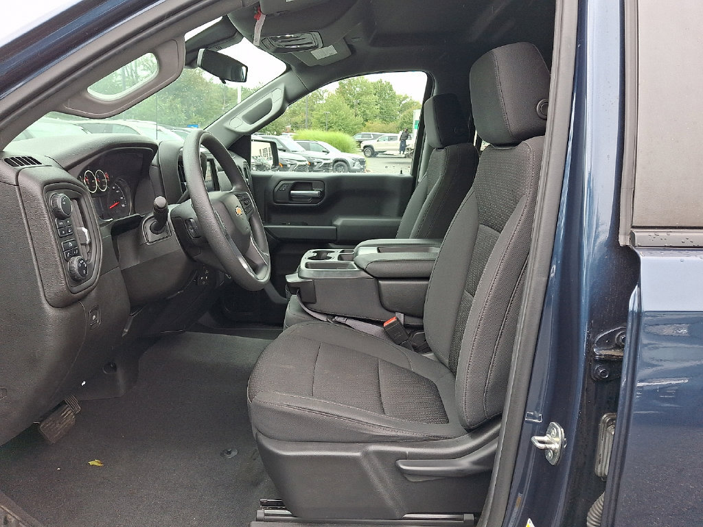 Certified 2022 Chevrolet Silverado 1500 Custom w/ LPO, Dark Essentials Package AWD/4WD image 13