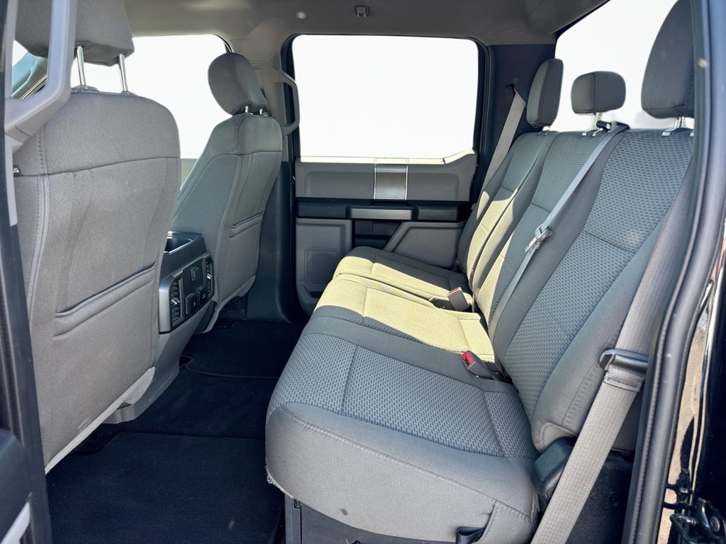 Used 2019 Ford F250 XLT w/ XLT Premium Package AWD/4WD image 18