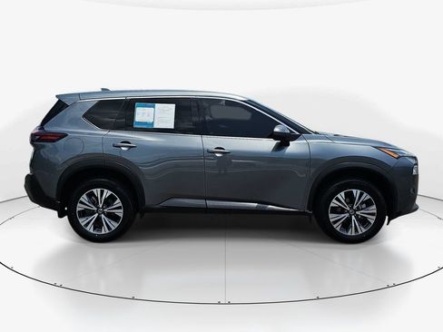 Used 2021 Nissan Rogue SV FWD image 5