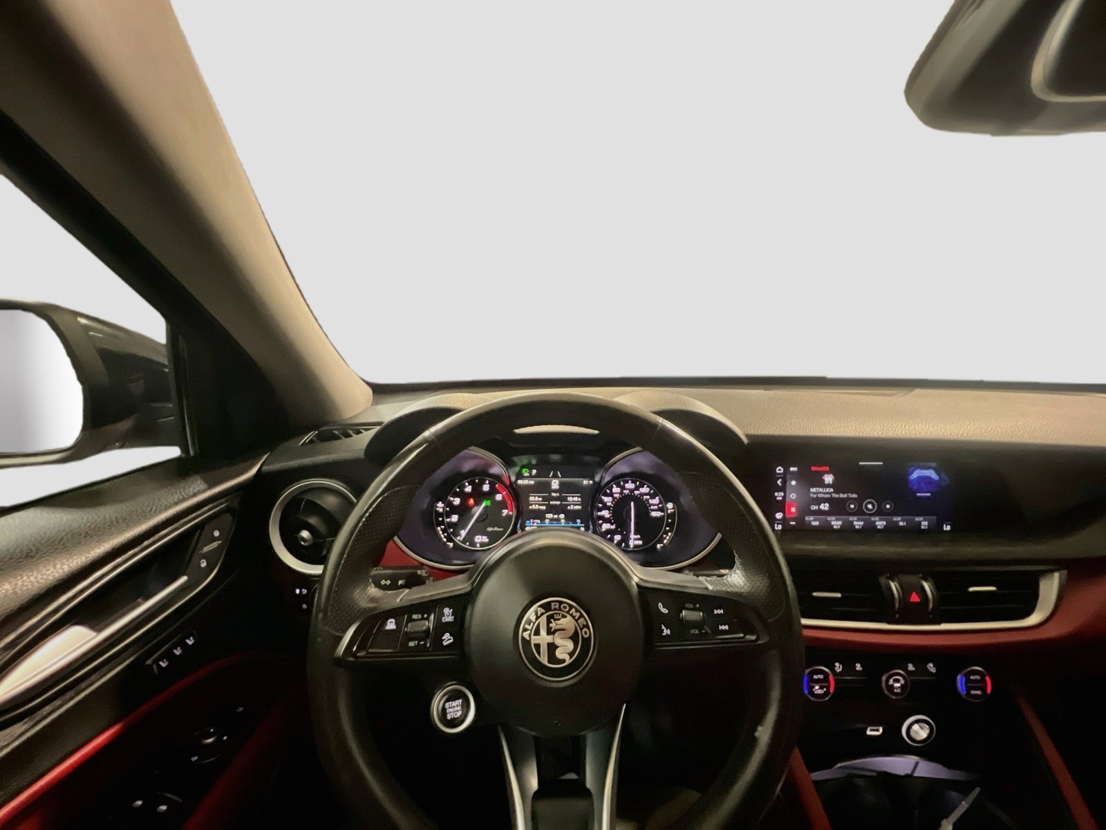 Used 2021 Alfa Romeo Stelvio Sprint w/ Nero Edizione RWD image 7