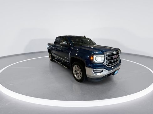 Used 2018 GMC Sierra 1500 SLT w/ SLT Premium Package image 2