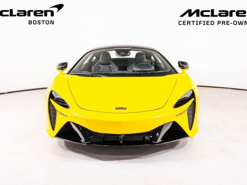 Used 2023 McLaren Artura RWD image 8