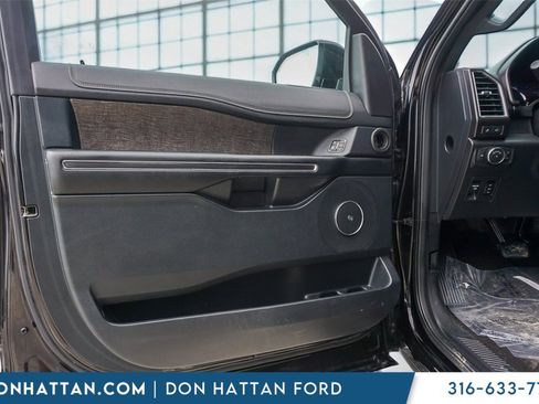 Used 2021 Ford Expedition Limited image 14
